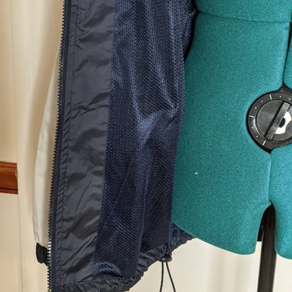 I 5 Apparel Woman's Las Vegas Embroidered Windbreaker Jacket. Size L. - Picture 11 of 13